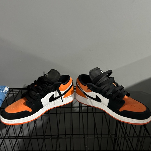 Jordan 1 “Shattered Backboard” - Picture 3 of 8
